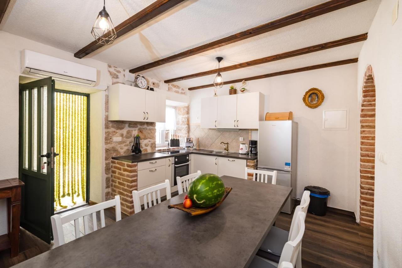 Stone House Villa Ražanac Buitenkant foto